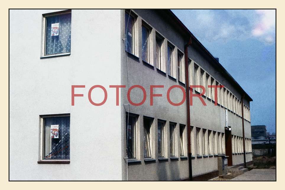 033--Štětí  1985 - Průmyslová škola papírenská - ubytovna