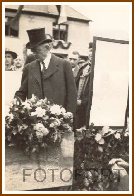 004--Základní kámen--18-06-1933.jpg